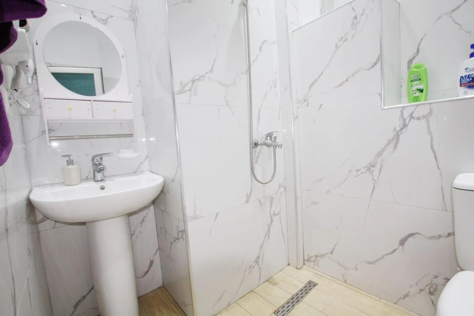 בראט Hotel Boutique Buzi