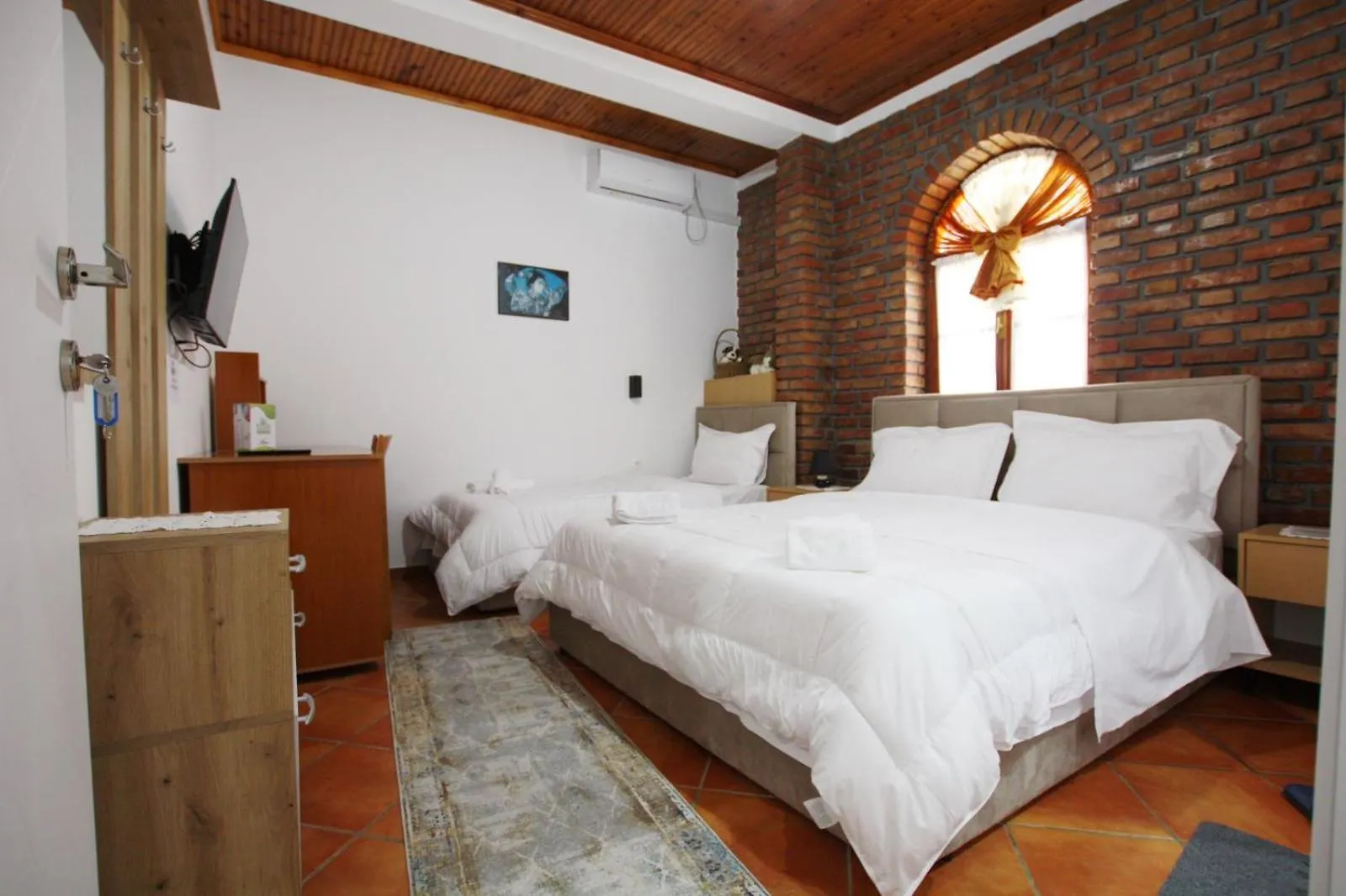 בראט Hotel Boutique Buzi